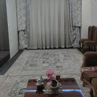 واحد 95 متری طبقه اول