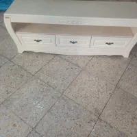 میز تلویزیون در حد نو