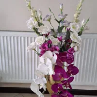 گل و گلدان