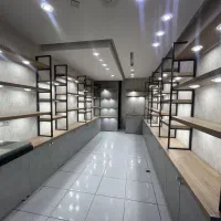 ویترین مغازه