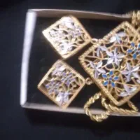 ست گوشواره و گردنبند