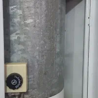 آبگرمکن بزرگ مدل یخچالی در حد نو ورق محکم