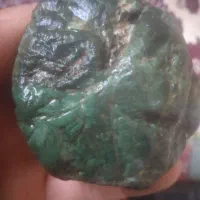 سنگ یشم ۲۵۰گرمی