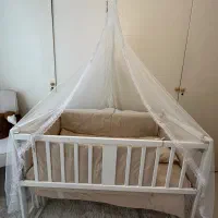 تخت کنار مادر (گهواره ای)