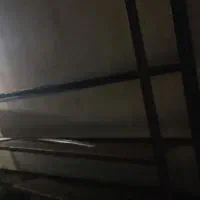 قفسه دیواری فلزی و قفسه لاین وسط