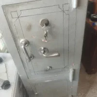 گاوصندوق بیسار محکم و تمیز