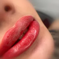 خدمات و آموزش شیدینگ لب و میکروبلیدینگ ابرو|خدمات آرایشگری و زیبایی|ساری, |دیوار