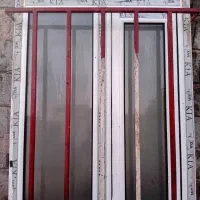 دوعدد پنجره آلومینیوم همراه با نرده