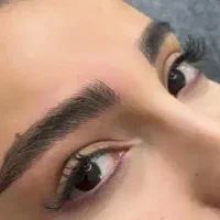 میکروبلدینگ. شیدینگ لب. خط چشم