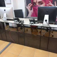 میز کانتر و پذیرش مدرن داکت‌دار