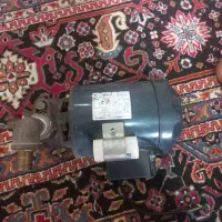 پمپ|ماشین‌آلات صنعتی|سی‌سخت, |دیوار