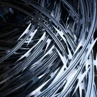 تولید سیم خاردار حلقوی تبری ، سیم خاردار خطی سوزنی