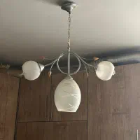 لوستر ۳ شاخه نو نو با یک تک شاخه بدون هیچ شکستگی