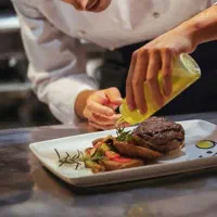 استخدام در بخش هات لاین و منقل