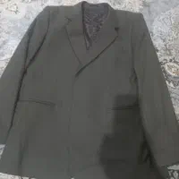 کت وشلوار مردانه جلیقه هم دارد به فروش  می‌رسد
