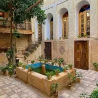ویلایی حیاط دار + ۳۰۰ متر + آزادی