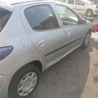 پژو ۲۰۶ مدل ۱۳۸۴
