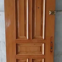 درب چوبی