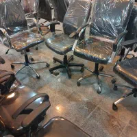 صندلی چرخدار اداری