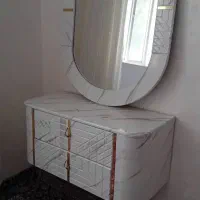 ایینه ومیزکشودارمناسب اتاق خواب وسالن زیبایی