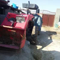 تراکتور ۸۰۰بابیل جلو