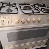 اجاق گاز فر دار درحد نو