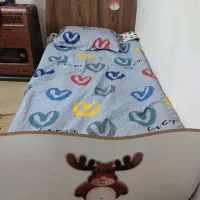 تخت و کمد کودک