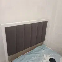 تخت فلزی نوجوان