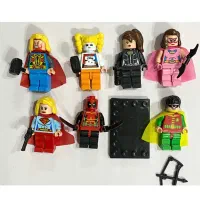 لگو بزرگ همراه جعبه و سلاح