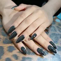 انواع کاشت ناخن ژلیش و لمینت کاشت مژه و اکستنشن