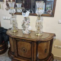 کنسول  وبوفه سالم مجسمه  وشمعدانها فروشی نیست