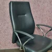 ۶عدد صندلی چرخ‌دار