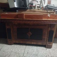 میز اداری دو دعد صندلی و ام دی آف کافینت
