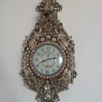 ساعت شیک نو