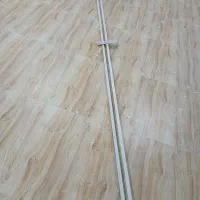 دوعددچوب پرده شیش متری وتعدادی کوچیک