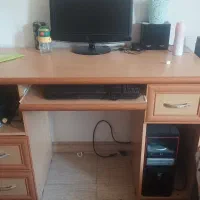 میز کامپیوتر استند لاک و قفسه جوراب
