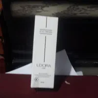 گرم دوره چشم برند لدورا