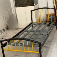 تخت یکنفره فلزی