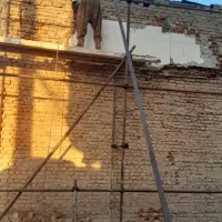 تخریب ساختمان سرویس حیاط چوبی واهن