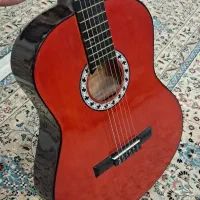 گیتار نوو استفاده نشده با کاور