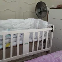 تخت کنار مادر گهواره شونده Judy co