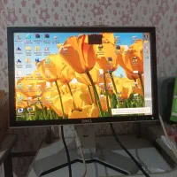 کامپیوتر  لطفاً خریدار واقعی پیام بده