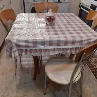 میز ناهار خوری ۴ نفره تمیز و زیبا