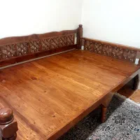 یک عدد تخت سنتی