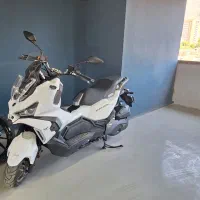 ADV 175  هاسکی