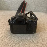 دوربین کنون ۹۰d