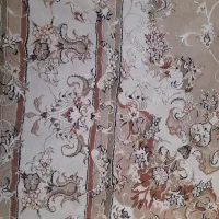 دو فرش ترجیحا قرمز برای مسجد