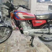 موتور ۹۱ مدارک دار بیمه داره و بنام میخوره