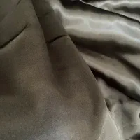 پارچه کرپ ساتن مشکی