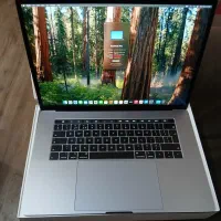 مک بوک پرو ۲۰۱۸ تاچ بار با مشخصات عکس و توضیحات